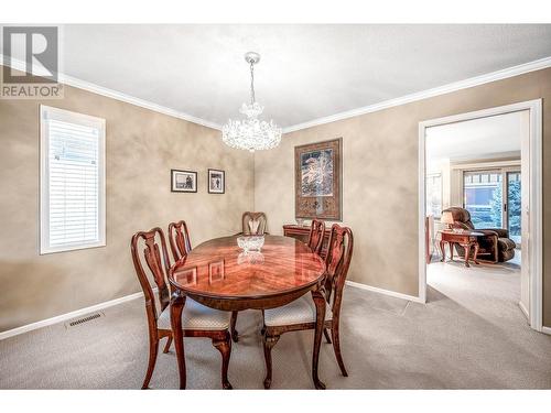 595 Yates Road Unit# 34 Lot# 76, Kelowna, BC - Indoor Photo Showing Dining Room