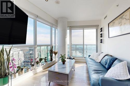 2805 - 150 East Liberty Street, Toronto, ON - Indoor Photo Showing Living Room