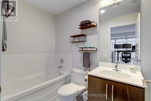 212 - 1 Scott Street, Toronto, ON - Indoor Photo Showing Bathroom