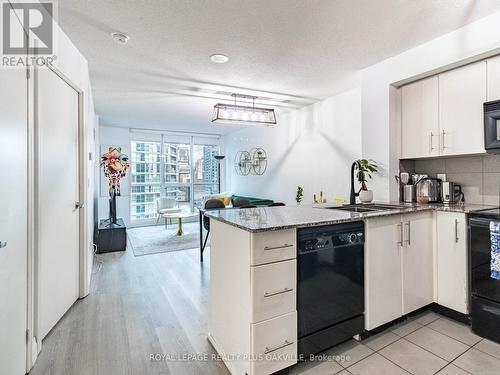 1504 - 16 Yonge Street, Toronto, ON - Indoor Photo Showing Kitchen