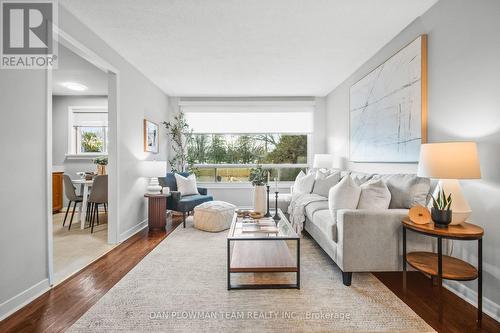 90 Hurley Road, Ajax, ON - Indoor Photo Showing Living Room