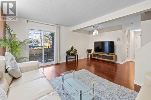 107 - 2650 Pimlico Crescent, Ottawa, ON - Indoor Photo Showing Living Room