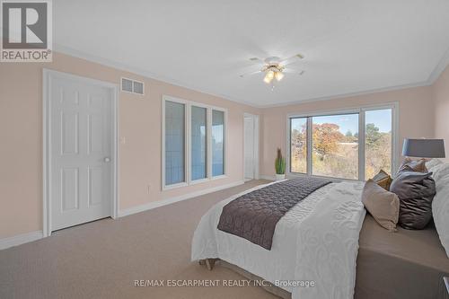 106 Fairwood Place W, Burlington, ON - Indoor Photo Showing Bedroom