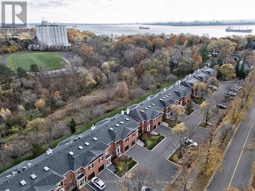 106 Fairwood Place W, Burlington, ON - Outdoor With Body Of Water With View