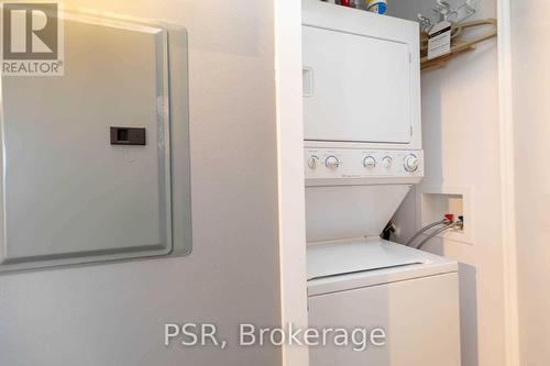 2201 - 33 Lombard Street, Toronto, ON - Indoor Photo Showing Laundry Room