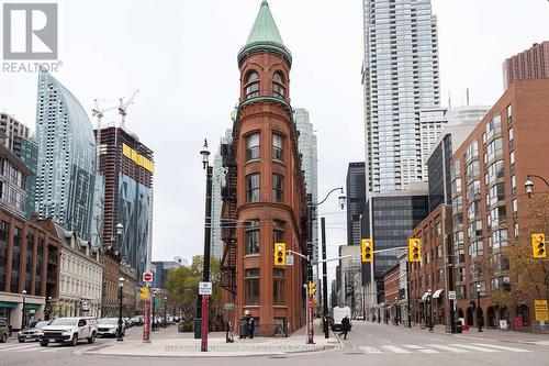 704 - 71 Front Street E, Toronto, ON - Outdoor With Facade