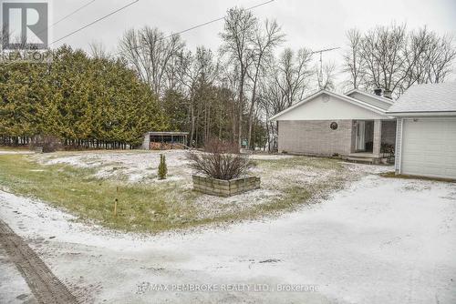 218 Greenway Drive, Whitewater Region, ON - Outdoor