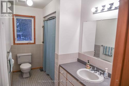 218 Greenway Drive, Whitewater Region, ON - Indoor Photo Showing Bathroom