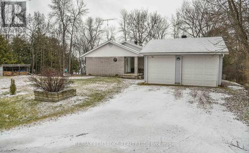 218 Greenway Drive, Whitewater Region, ON - Outdoor