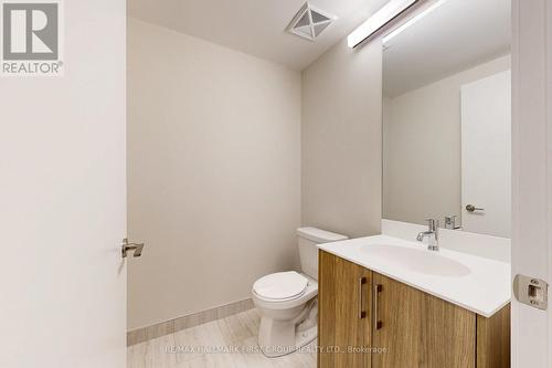 327 - 201 Brock Street S, Whitby, ON - Indoor Photo Showing Bathroom