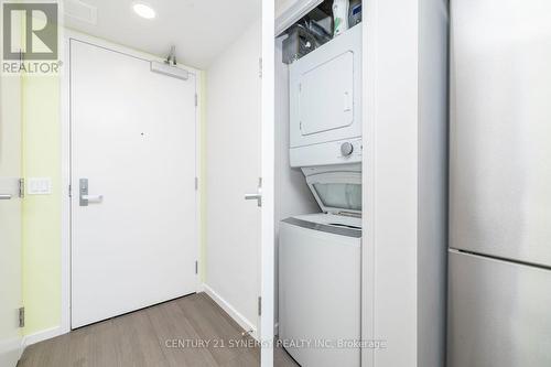 1102 - 105 Champagne Avenue S, Ottawa, ON - Indoor Photo Showing Laundry Room