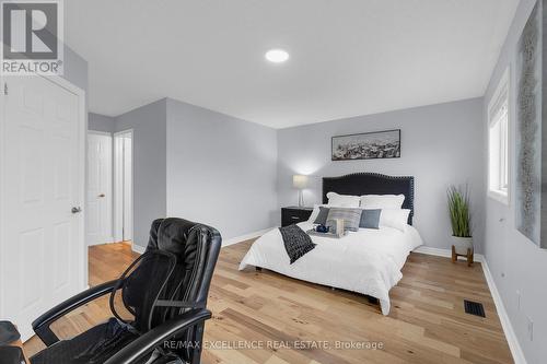 160 Marycroft Court, Brampton, ON - Indoor Photo Showing Bedroom