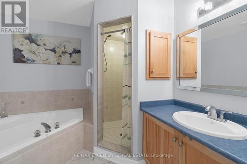 160 Marycroft Court, Brampton, ON - Indoor Photo Showing Bathroom