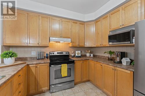 435 Celtic Ridge Crescent, Ottawa, ON - Indoor Photo Showing Kitchen