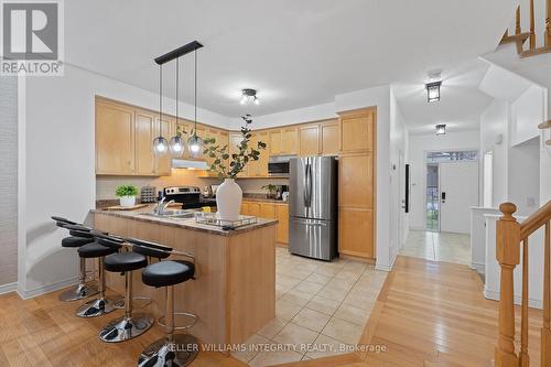 435 Celtic Ridge Crescent, Ottawa, ON - Indoor Photo Showing Kitchen With Double Sink