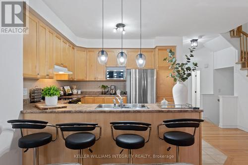 435 Celtic Ridge Crescent, Ottawa, ON - Indoor Photo Showing Kitchen With Double Sink With Upgraded Kitchen