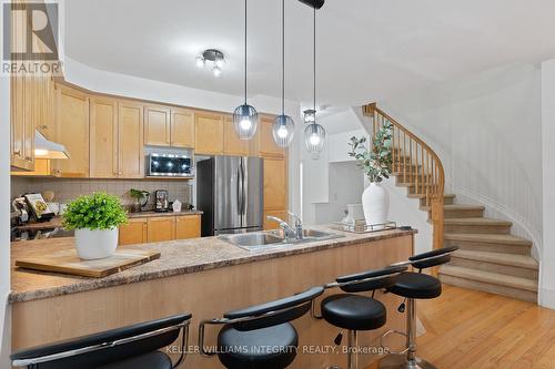 435 Celtic Ridge Crescent, Ottawa, ON - Indoor Photo Showing Kitchen With Double Sink With Upgraded Kitchen