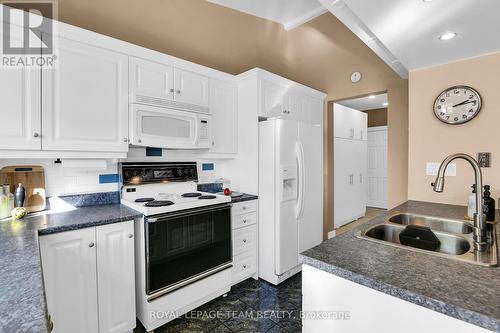 194 Holland Avenue, Ottawa, ON - Indoor Photo Showing Kitchen With Double Sink