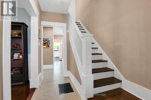 194 Holland Avenue, Ottawa, ON - Indoor Photo Showing Other Room