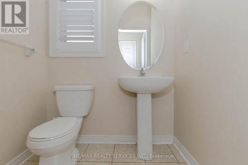 27 Biddens Square, Brampton, ON - Indoor Photo Showing Bathroom