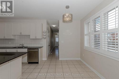 27 Biddens Square, Brampton, ON - Indoor Photo Showing Kitchen