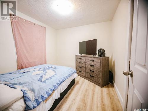 528 L Avenue N, Saskatoon, SK - Indoor Photo Showing Bedroom