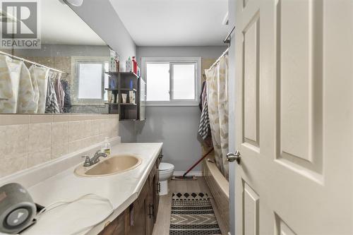 324 Korah Rd, Sault Ste. Marie, ON - Indoor Photo Showing Bathroom