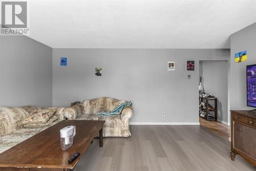 324 Korah Rd, Sault Ste. Marie, ON - Indoor Photo Showing Living Room