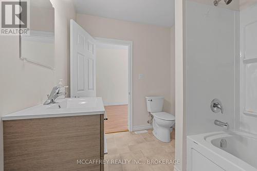 19 Kingston Street, Rideau Lakes, ON - Indoor Photo Showing Bathroom