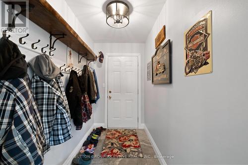 1277 Sunnidale Road, Springwater, ON - Indoor Photo Showing Other Room