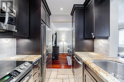 22 - 3125 Fifth Line W, Mississauga, ON - Indoor Photo Showing Kitchen With Upgraded Kitchen