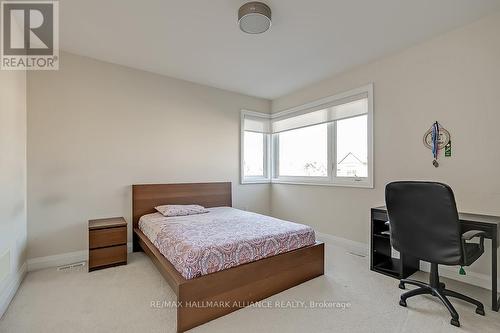 3186 Hines Drive, Oakville, ON - Indoor Photo Showing Bedroom