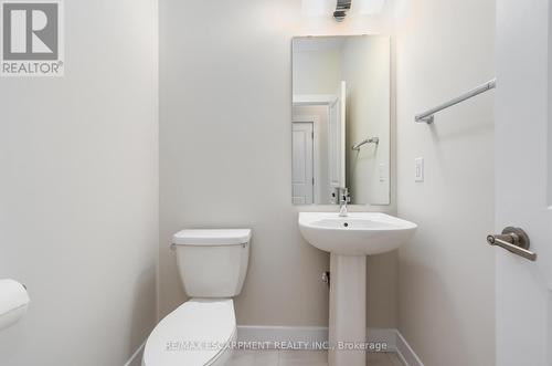 5 - 2184 Postmaster Drive, Oakville, ON - Indoor Photo Showing Bathroom