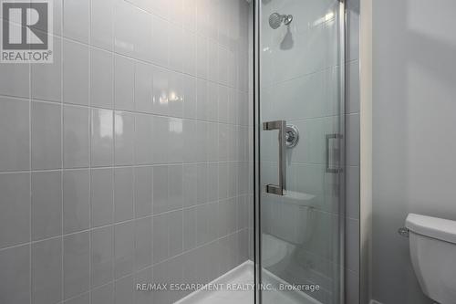 5 - 2184 Postmaster Drive, Oakville, ON - Indoor Photo Showing Bathroom