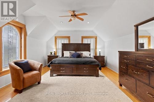 207 Huron Road, Perth South, ON - Indoor Photo Showing Bedroom