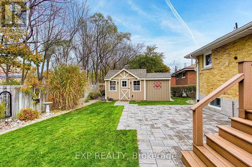 28 Ramsey Crescent, Hamilton, ON - Outdoor