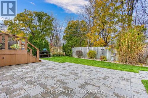 28 Ramsey Crescent, Hamilton, ON - Outdoor