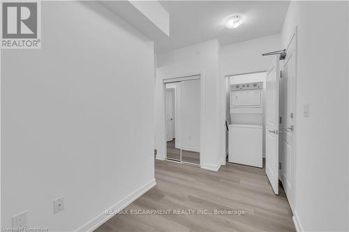 406 - 460 Dundas Street E, Hamilton, ON - Indoor Photo Showing Other Room