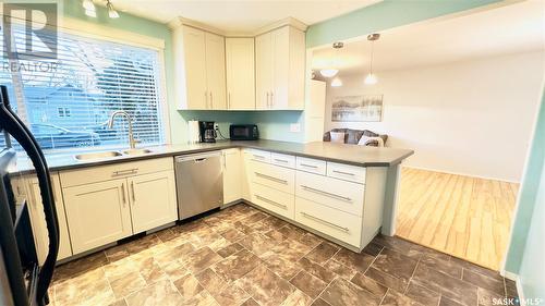 1310 6Th Avenue N, Saskatoon, SK - Indoor Photo Showing Kitchen With Double Sink