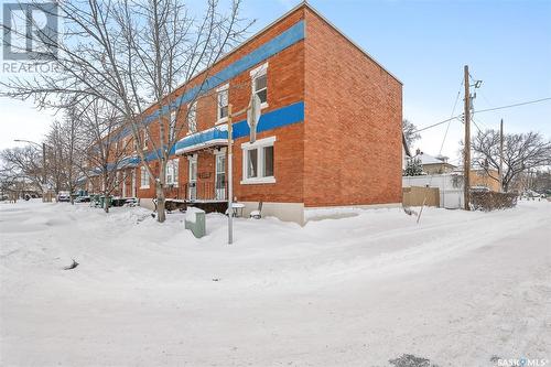 84 Caribou Street E, Moose Jaw, SK - Outdoor