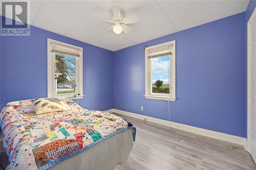 1796 Plank Road, Sarnia, ON - Indoor Photo Showing Bedroom