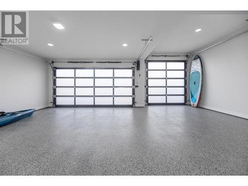 Garage has room for lift - 509 Eldorado Road, Kelowna, BC - Indoor Photo Showing Garage