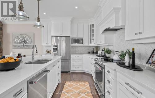 80 Way Street, Whitby (Brooklin), ON - Indoor Photo Showing Kitchen With Double Sink With Upgraded Kitchen