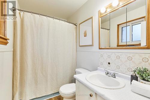 856 Vicki Drive, Pickering (West Shore), ON - Indoor Photo Showing Bathroom