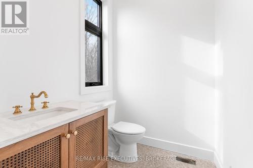 42 Owen Avenue, Gananoque, ON - Indoor Photo Showing Bathroom