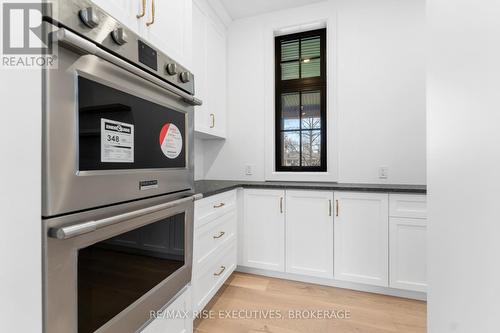 42 Owen Avenue, Gananoque, ON - Indoor Photo Showing Kitchen