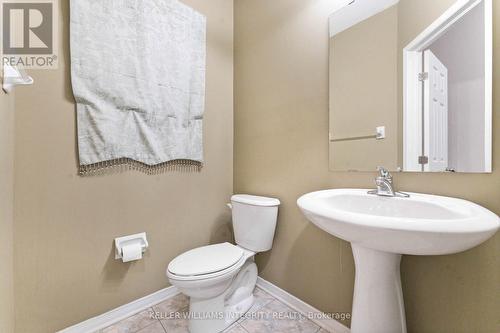 206 Macoun Circle, Ottawa, ON - Indoor Photo Showing Bathroom