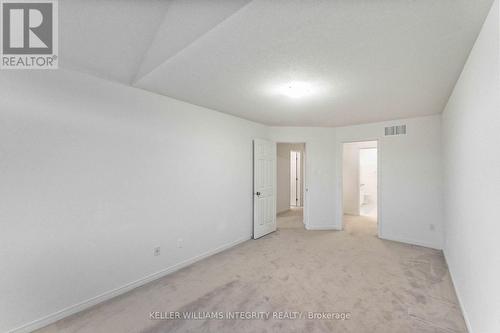 206 Macoun Circle, Ottawa, ON - Indoor Photo Showing Other Room