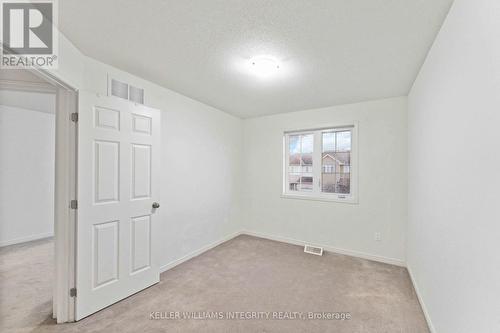 206 Macoun Circle, Ottawa, ON - Indoor Photo Showing Other Room