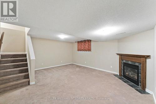 206 Macoun Circle, Ottawa, ON - Indoor With Fireplace